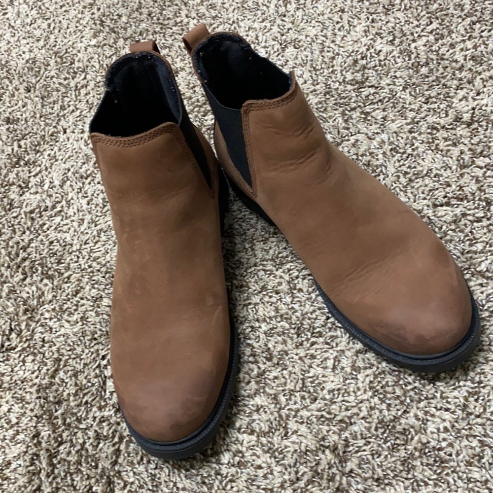 Sorel Chelsea boots